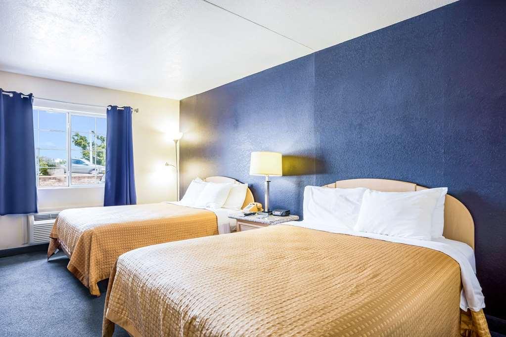 Rodeway Inn Branson, Brick House Habitación foto